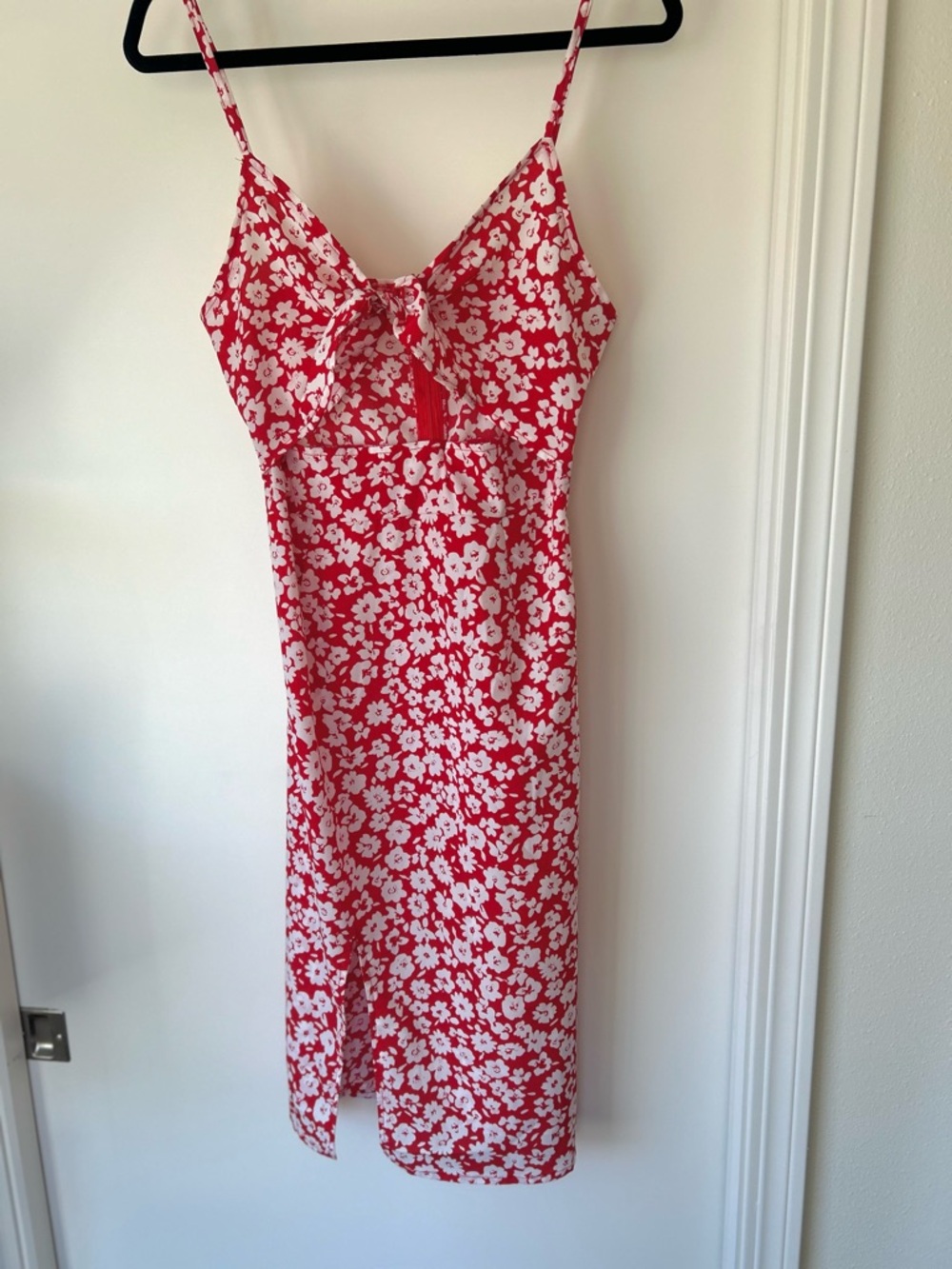 Red and White Floral Tie-Front Midi Dress